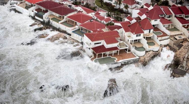 Число жертв урагана "Ирма" увеличилось до 14 человек