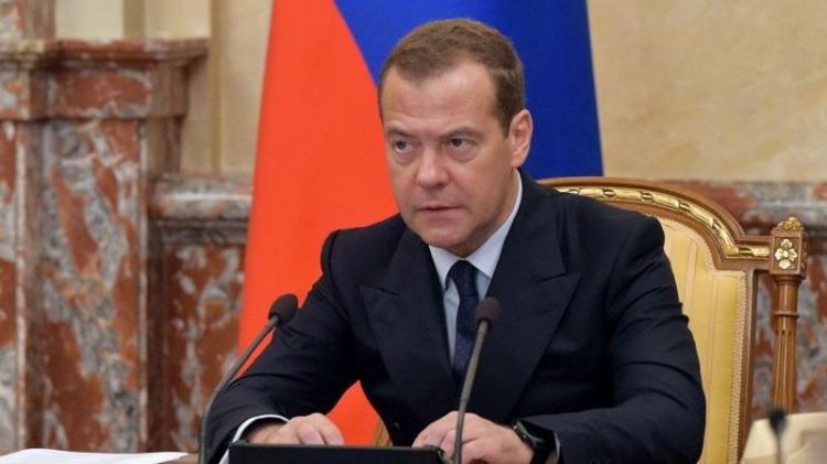 Medvedev bəzi peşələri “ölümə” hazır olmağa çağırdı