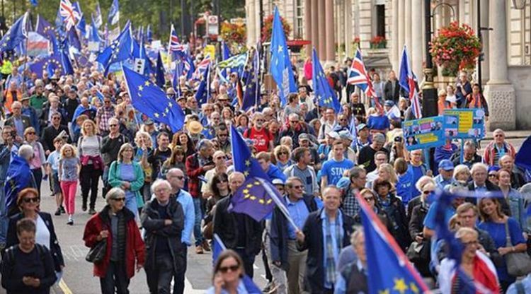 Марш против Brexit в Лондоне собрал десятки тысяч