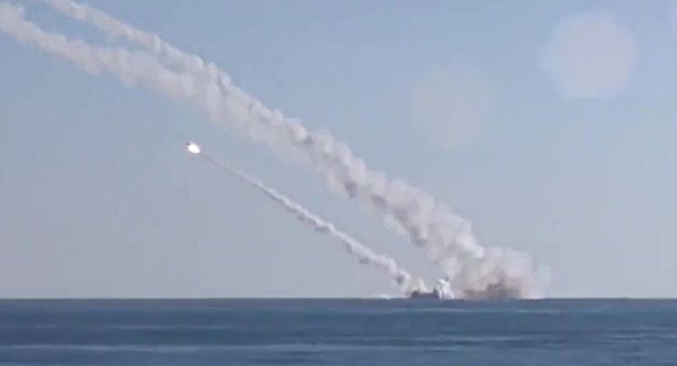 غواصتان روسيتان تستهدفان مواقع "داعش" في سوريا بصواريخ  كاليبر