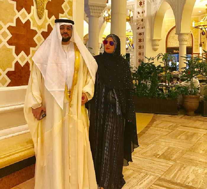 Анна Нетребко и Юсиф Эйвазов примерили национальную арабскую одежду в Дубае