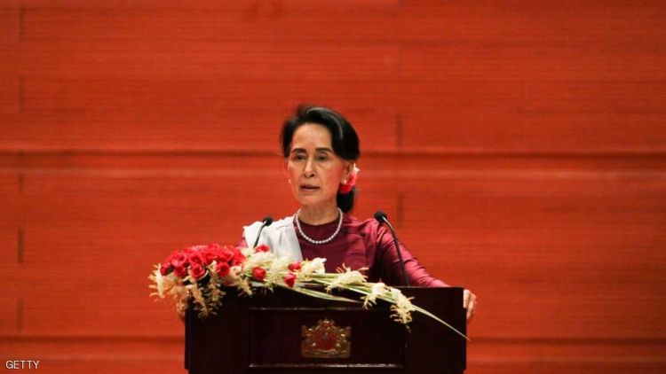 زعيمة ميانمار: لست "لينة" مع الجيش
