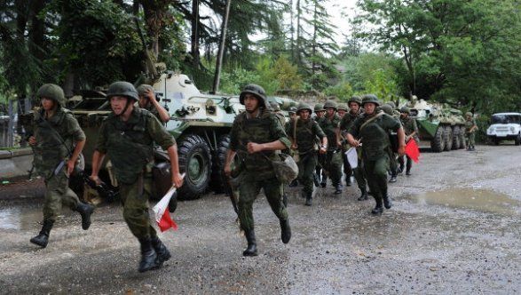 Россия подняла по тревоге войска в Абхазии