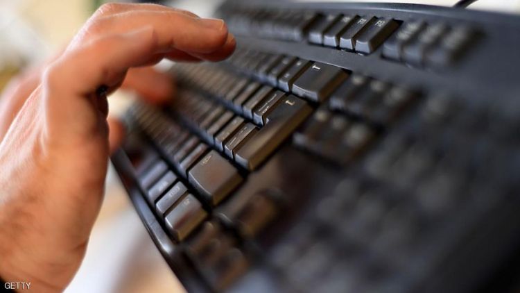 بريطانيا تغلق 28 ألف موقع إلكتروني تبيع "الوهم"