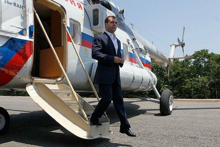 Medvedev İrəvana gedir