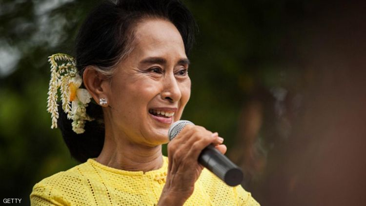 بسبب الروهينغا.. أكسفورد تعاقب زعيمة ميانمار