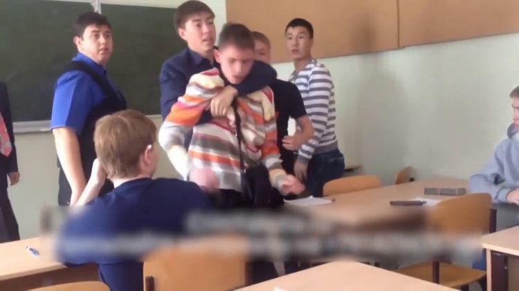 В России школьник изувечил учителя
