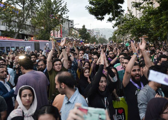 İran yeni inqilab ərəfəsində: “Bu, molla rejiminin sonu olacaq”