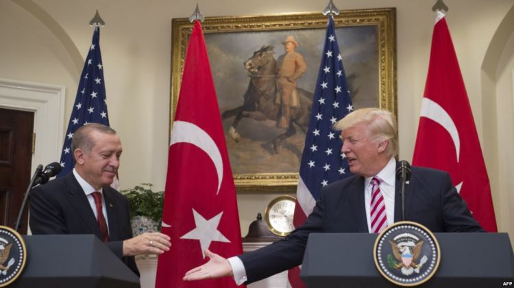 США и Турция: куда ведет визовый конфликт?