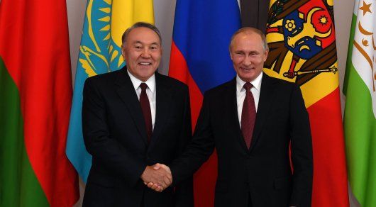 О чем переговорили Назарбаев и Путин в кулуарах саммита в Сочи