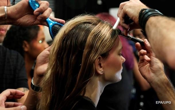 Ученые: Частое окрашивание волос способствует развитию рака