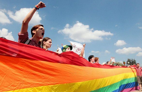 В Таджикистане поставили на учет всех геев и лесбиянок