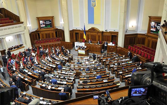 Украинских депутатов могут лишить неприкосновенности