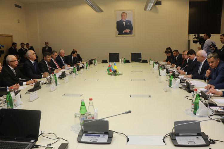 В Азербайджане совместно с Украиной открывают лекарственный завод