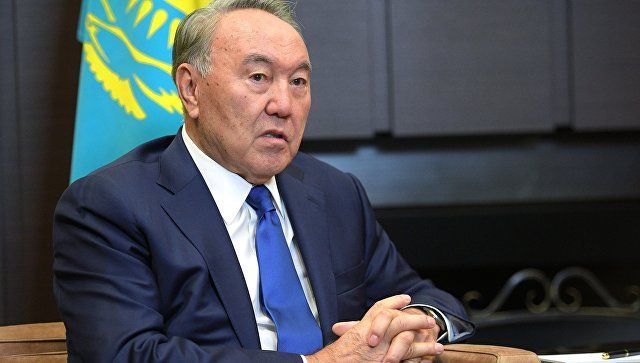 Nursultan Nazarbayev qazax dilinin latin əlifbasına keçidi haqqında fərman imzalayıb