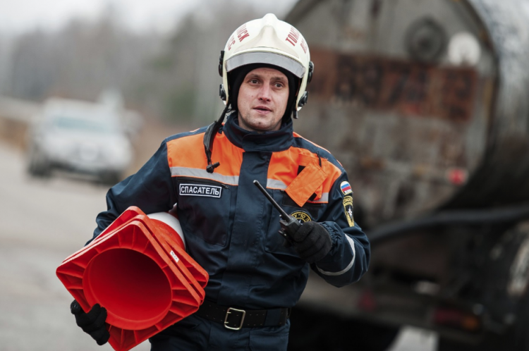 В Москве трое погибли при пожаре в бытовке