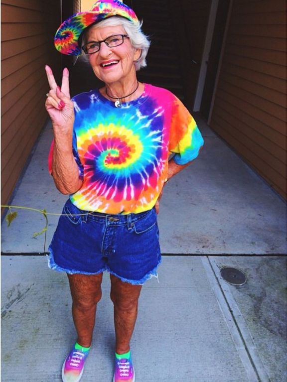 Этой старушке почти 90 лет, но она стала звездой Instagram и отменила старость