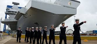 Девять моряков с британской подлодки выгнали из рядов ВМС за наркотики
