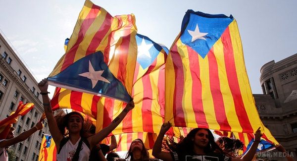 Каталонские власти отказались подчиниться Мадриду