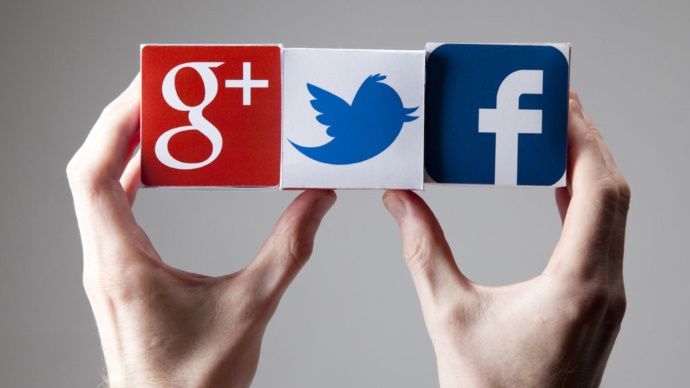 Белый дом запугал Facebook, Twitter и Google