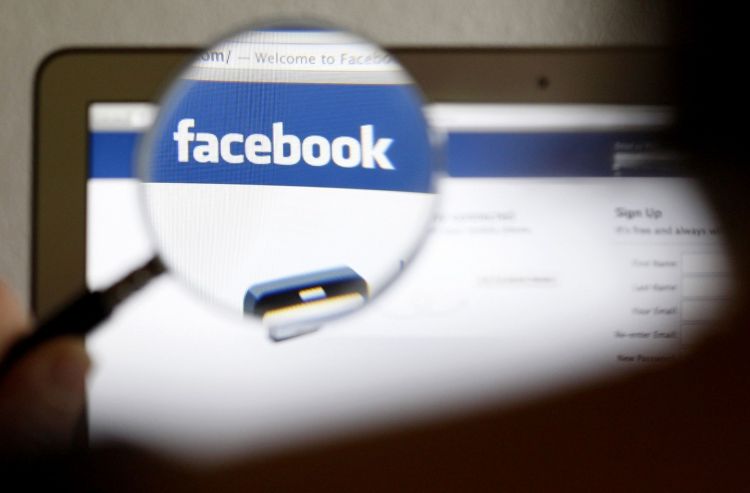 Facebook обязали сообщить миллионам пользователей о просмотре рекламы из России