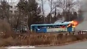 Трамвай с пассажирами загорелся в Хабаровске