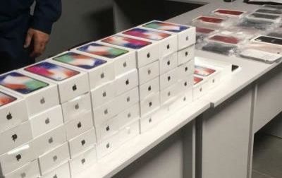 В аэропорту Одессы изъяли более 40 iPhone X