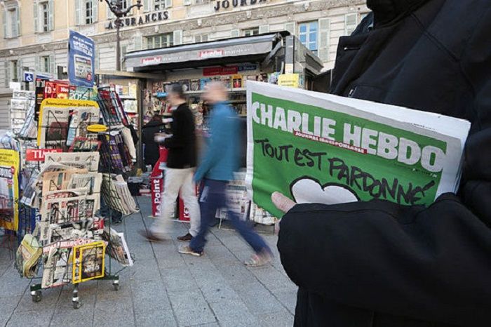 Charlie Hebdo заявил о смертельной угрозе