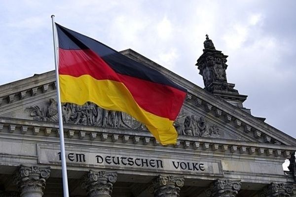 В Германии официально признали существование третьего пола