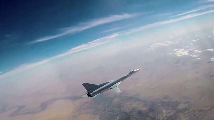 قاذفات استراتيجية روسية تشن ضربات مكثفة على"داعش" في البوكمال السورية