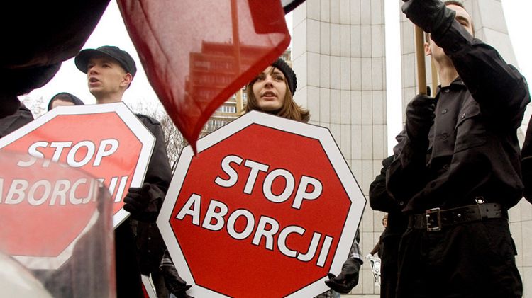 Примут ли в Польше закон о полном запрете абортов