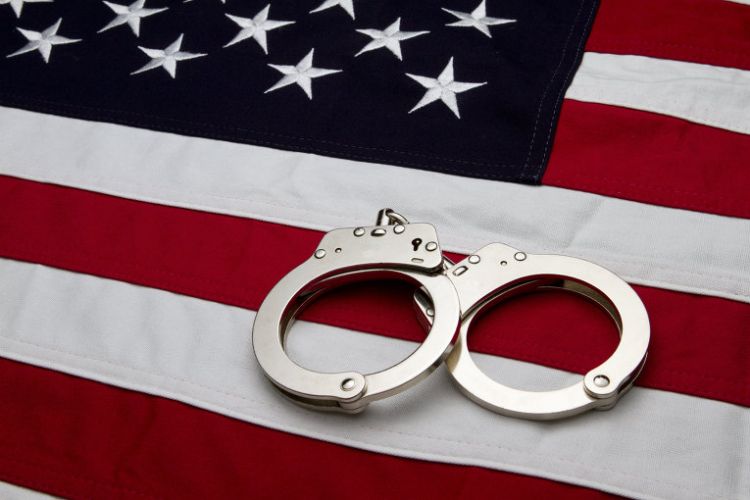 Американца приговорили на 472 года тюрьмы за нарушение закона