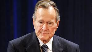 Буш-старший стал самым пожилым экс-президентом США
