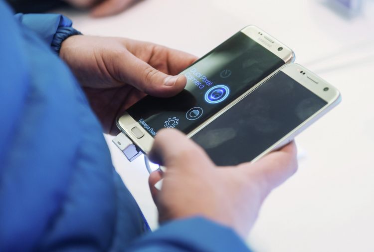 Samsung изобрела способ зарядки телефона за 12 минут