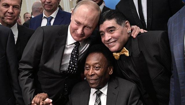 Putin Pele və Maradona ilə görüşdü