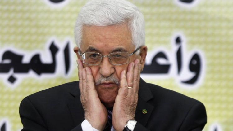 عباس يبدأ اتصالات واسعة لمنع الاعتراف بالقدس عاصمة لإسرائيل