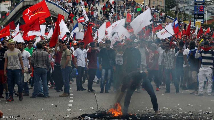 أنصار نصر الله يتظاهرون في هندوراس