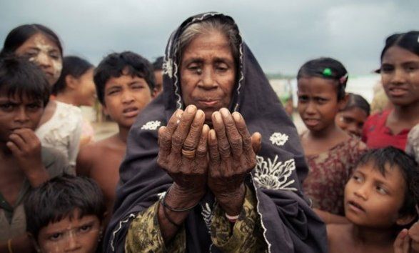 Рохинджа переселят на необитаемый остров