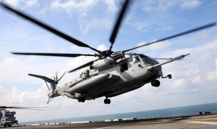 Window Falls From U.S. Marines Helicopter Onto School Grounds In Japan ...