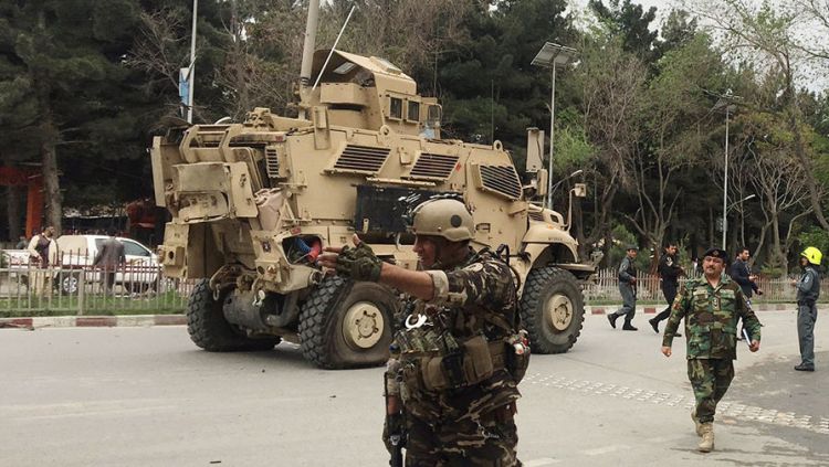 В центре Кабула идет бой