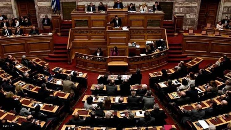 البرلمان اليوناني يقر آخر ميزانية في ظل خطة الإنقاذ