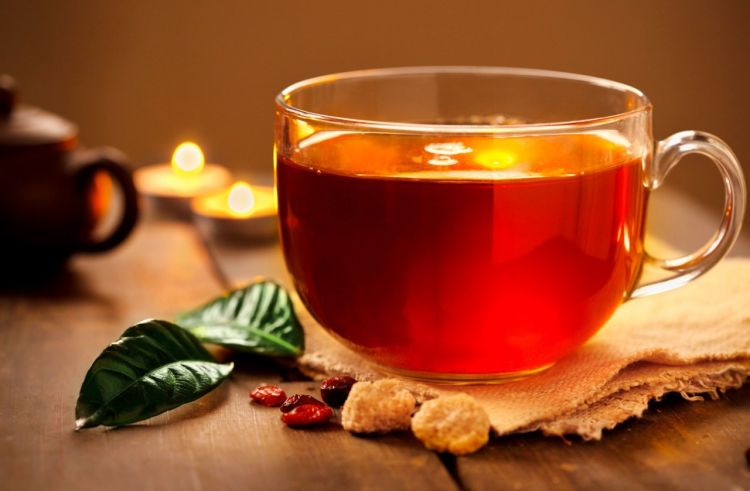 إشربوا الشاي من دون سكر.. وانعموا بهذه الفوائد!