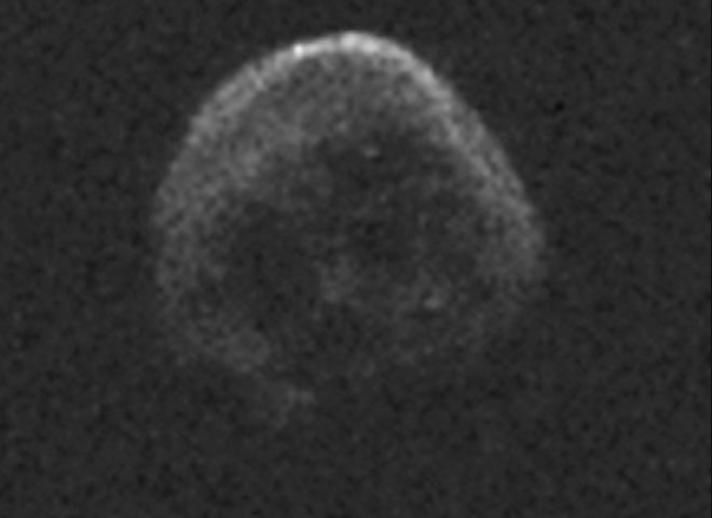 Астероид в фоме черепа направляется к Земле