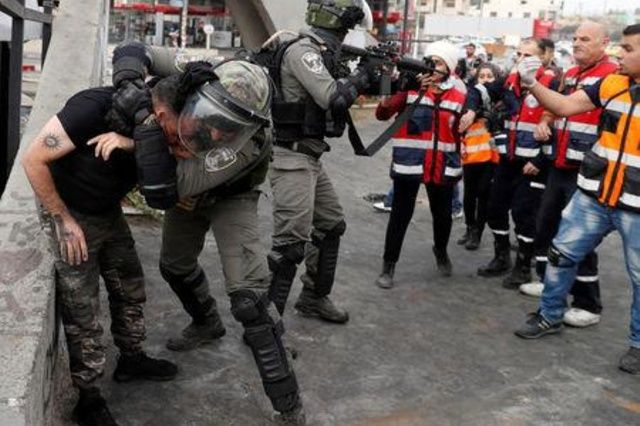 إسرائيل تفرج عن ثلاثة أتراك بعد اعتقالهم في القدس خلال اضطرابات