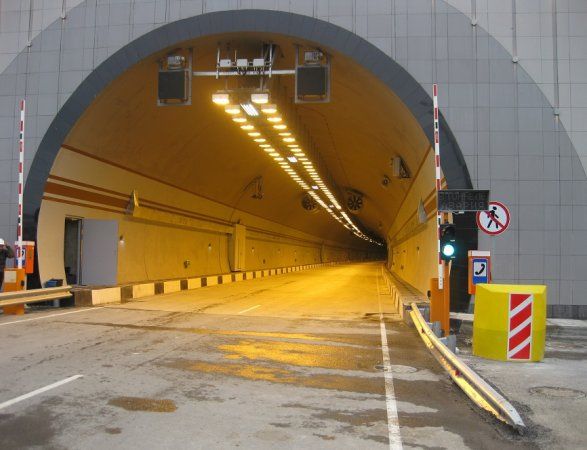Два крупнейших проспекта Баку соединит туннель