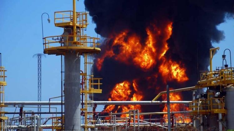 انفجار في أكبر مجمع لتكرير النفط في فنزويلا