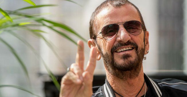 Beatles's Ringo Starr, Bee Gees's Barry Gibb get knighthoods