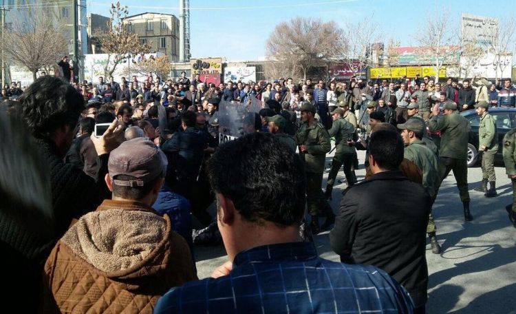 ايران: التظاهرات مخالفة للقانون ونطالب المواطنين بعدم المشاركة فيها