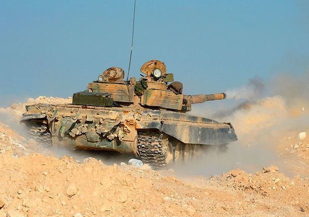 Suriyada gedən qızğın tank döyüşlərinin GÖRÜNTÜLƏRİ