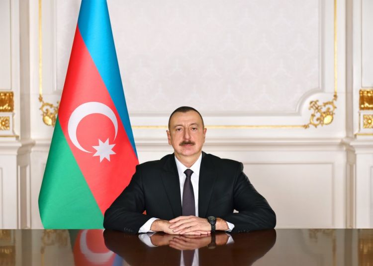 تهنئة الرئيس إلهام علييف الشعب الأذربيجاني بمناسبة يوم تضامن أذربيجانيي العالم وعيد رأس السنة